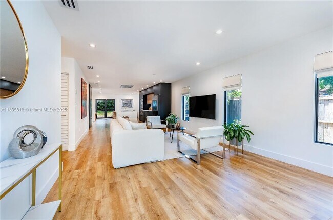 Building Photo - BAY VISTA PARK