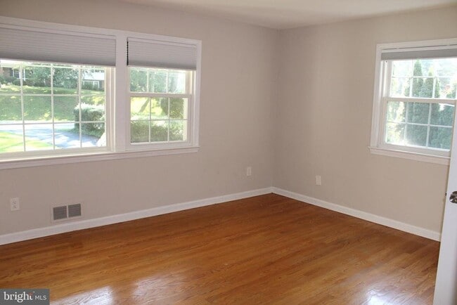 Building Photo - 3606 Barkley Dr