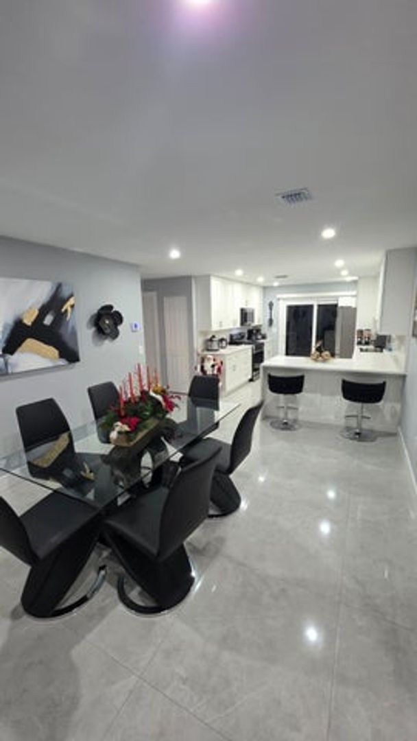 Building Photo - 131 Puffin Ct