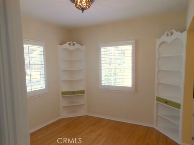 Building Photo - 926 Campus Ave