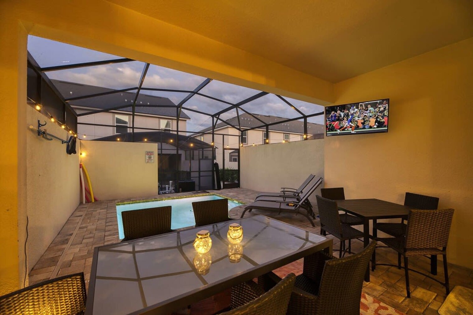 Building Photo - 1602 Carey Palm Cir