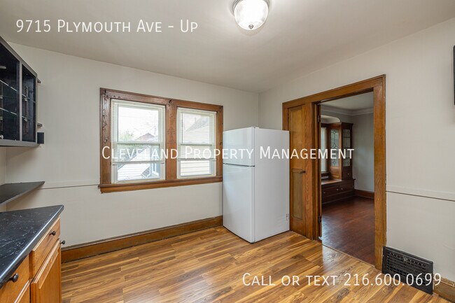 Building Photo - 9715 Plymouth Ave