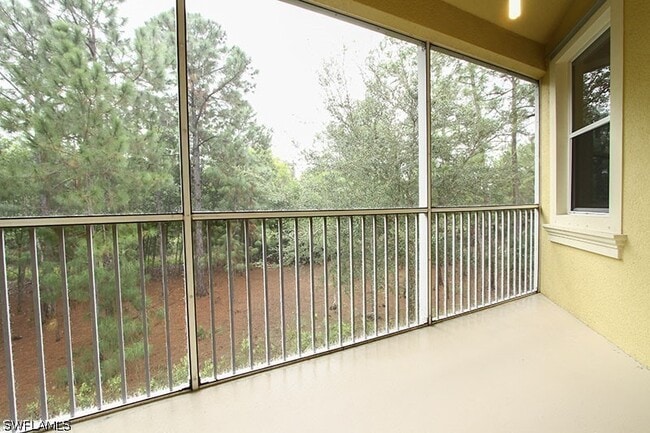 Building Photo - 1315 Mariposa Cir