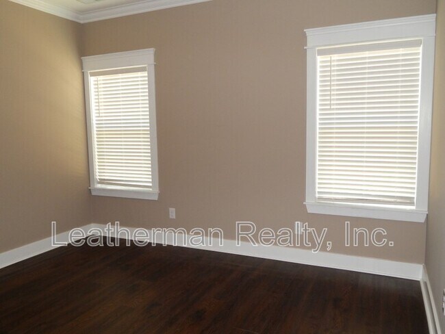 Building Photo - 3750 Tetbury St