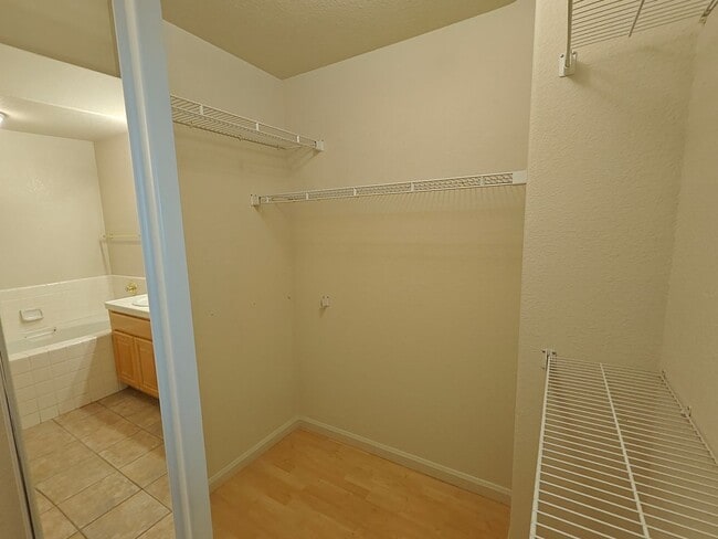 Building Photo - 3 Bedroom for Rent in River Oaks! $4,975