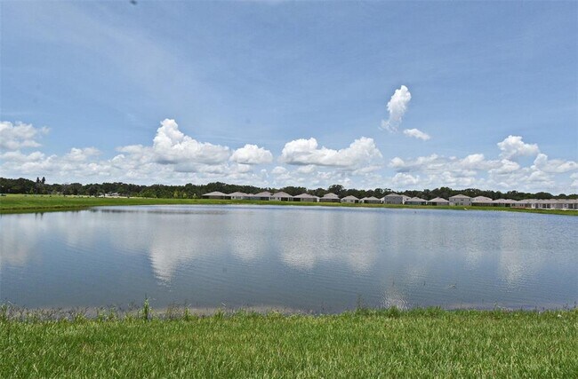 Building Photo - 1790 Southfork Dr