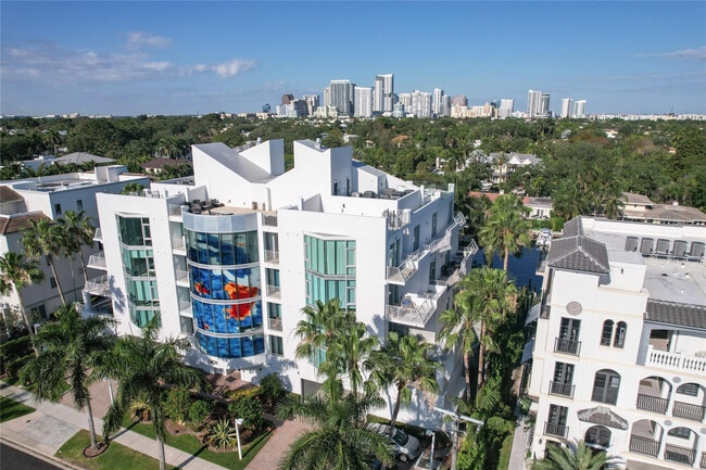 Building Photo - 301 Hendricks Isle