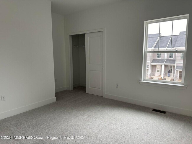 Building Photo - 903 Navigator Ave
