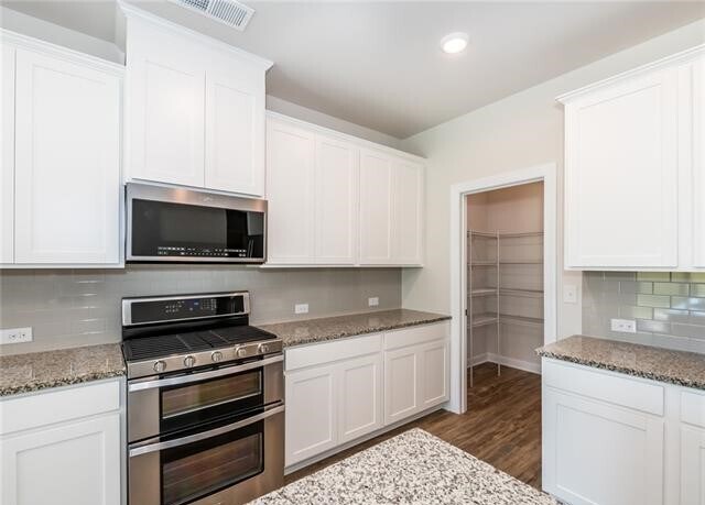 Building Photo - 12516 Stoneybrook Station Pkwy