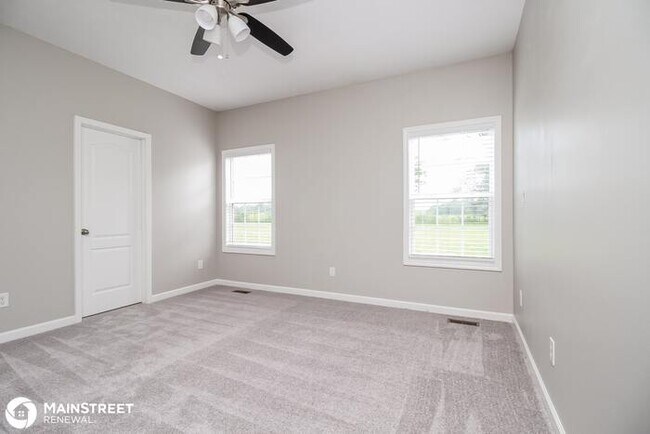 Building Photo - 246 Slow Waters Dr