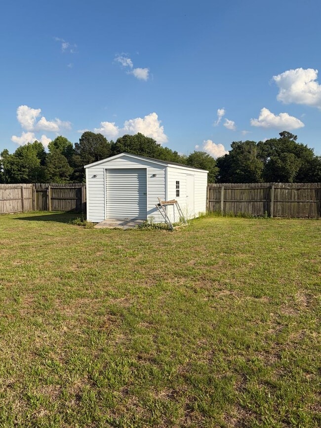 Building Photo - 3500 Van Slyke Rd