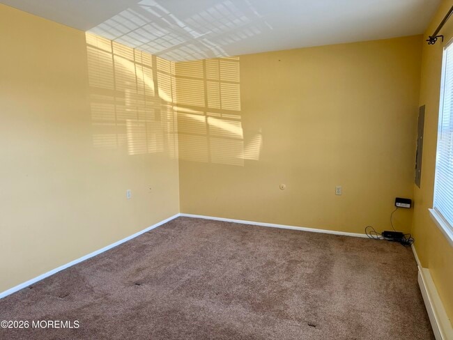 Building Photo - 20 Yorkshire Ct