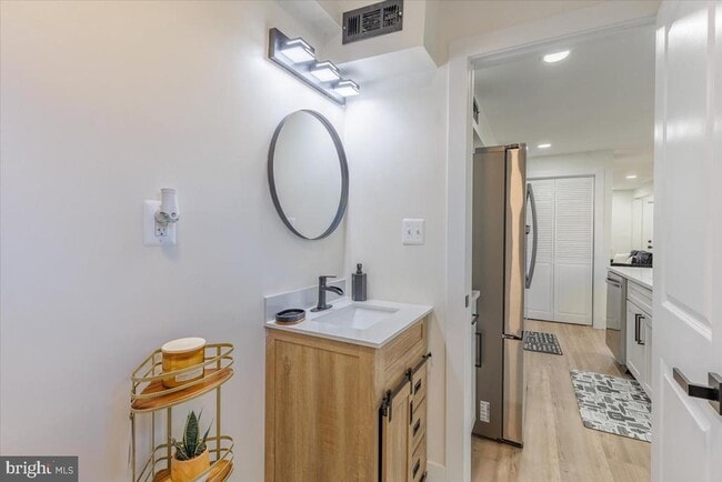 Building Photo - 4702 Meade St NE