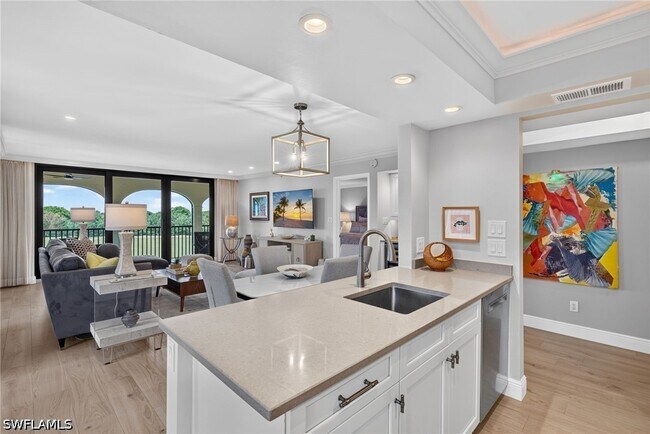 Building Photo - 6020 Pelican Bay Blvd