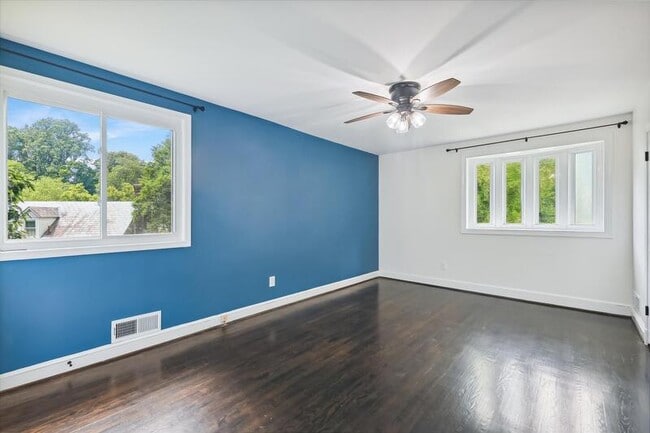 Building Photo - 1824 Allison St NW