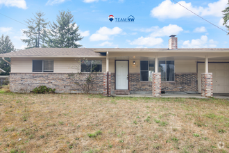 Building Photo - Move in Ready now! Easy JBLM commute, 3 be...