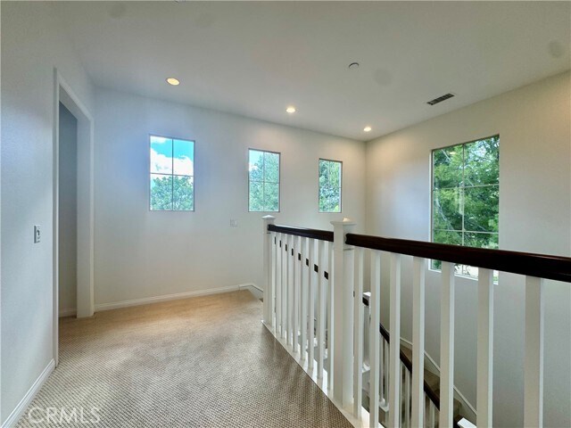 Building Photo - 51 Elmdale