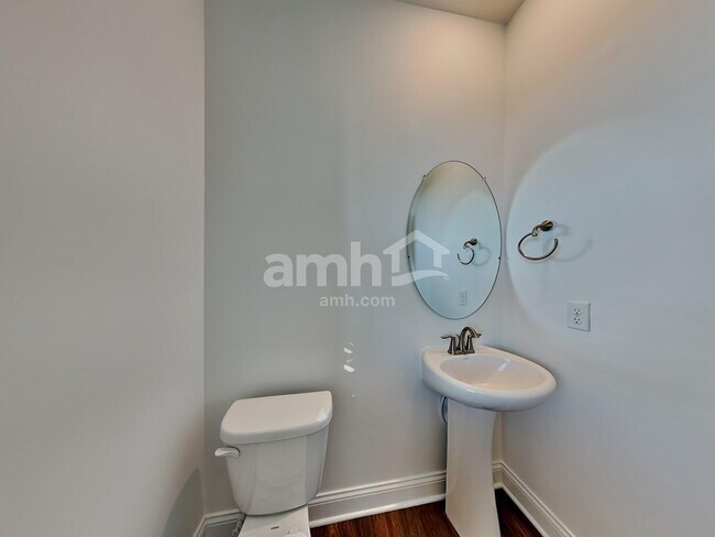 Building Photo - 8331 Merlin Dr