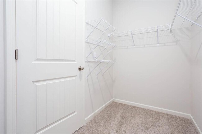 Building Photo - 61 Grv Spgs Ct