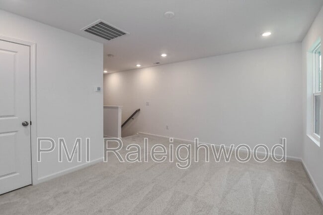 Building Photo - 1515 Crescent Townes Wy