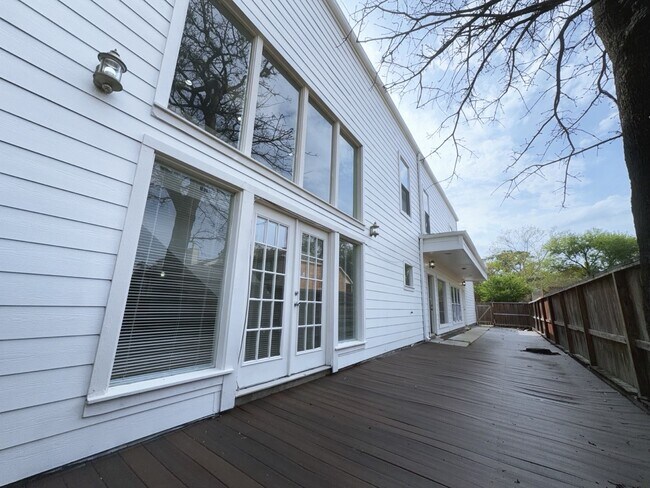 Building Photo - 11854 Taylorcrest Rd