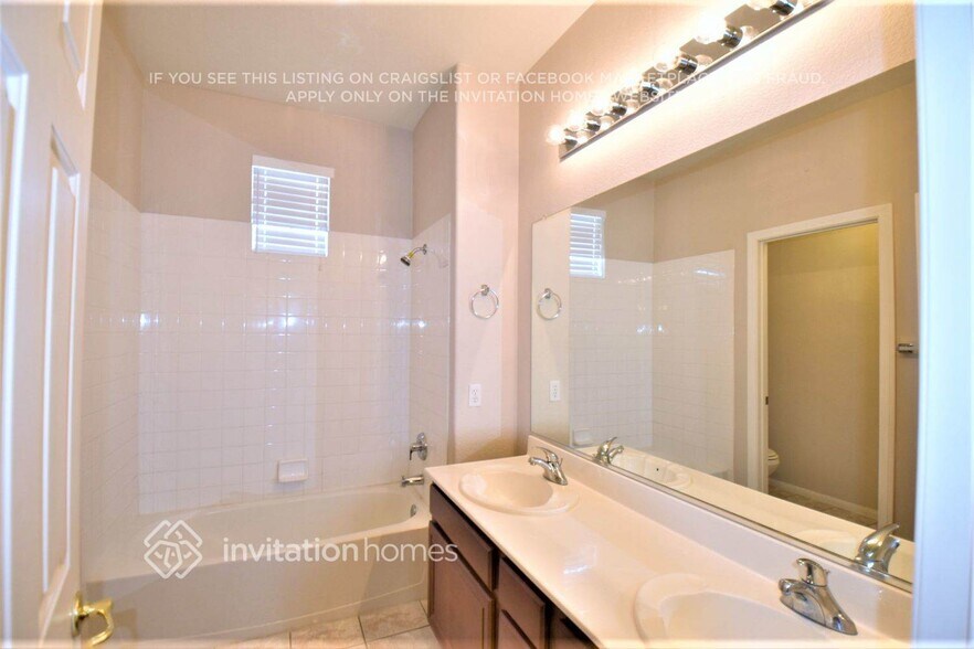 Building Photo - 3452 Yellow Cove Ln