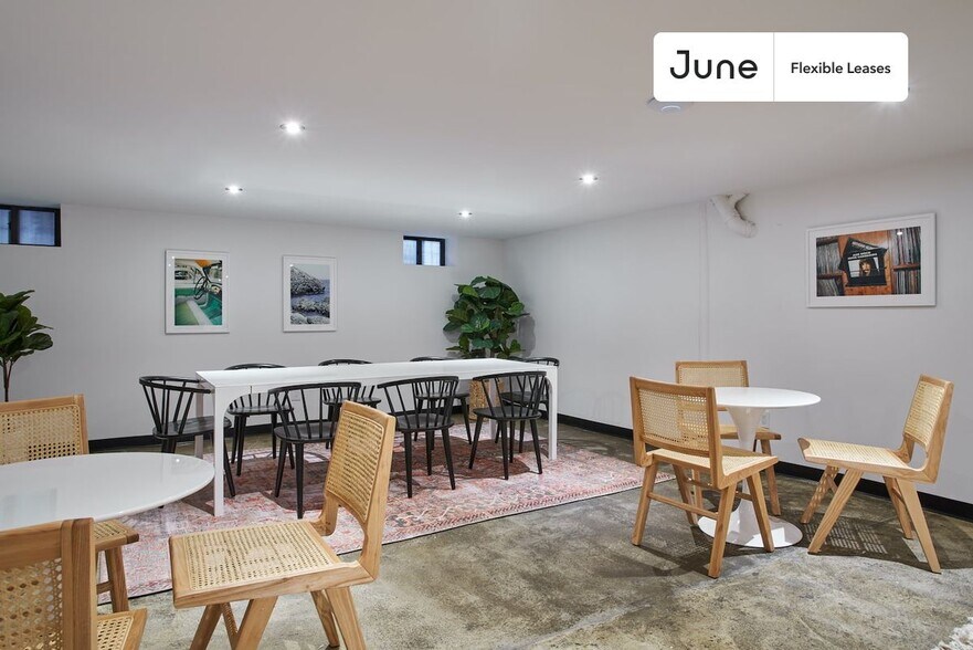 Building Photo - Beautiful Private ROOM in Bed-Stuy