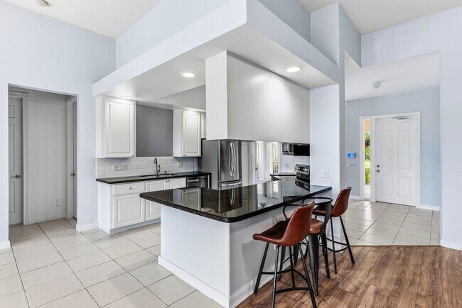 Building Photo - 8033 Kaliko Ln