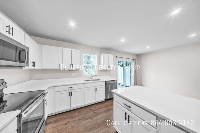 Building Photo - 158 Sarnesfield Wy