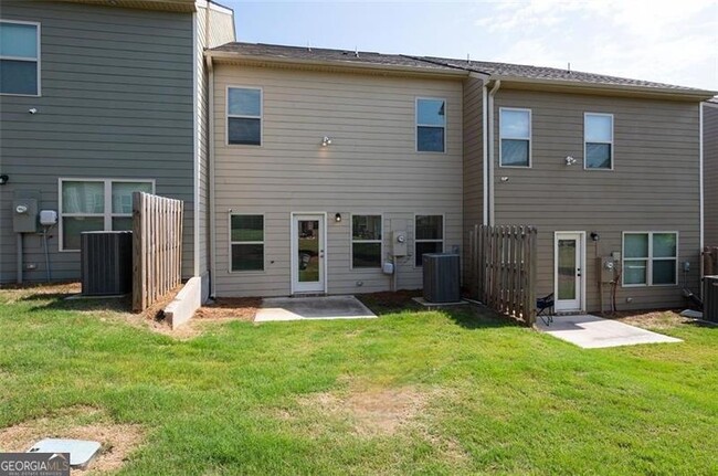 Building Photo - 6979 Zaniah Rd