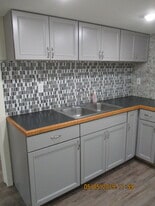 Building Photo - 47 S Sterley St