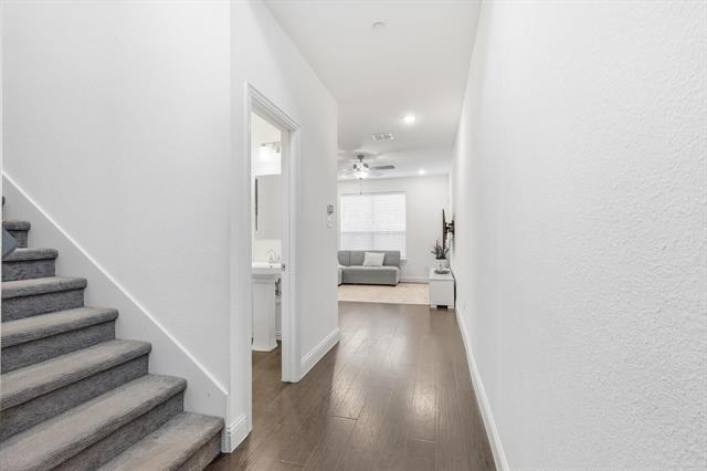 Building Photo - 982 Mikaela Dr