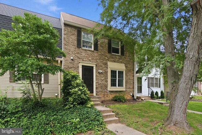Building Photo - 9018 Jersey Dr