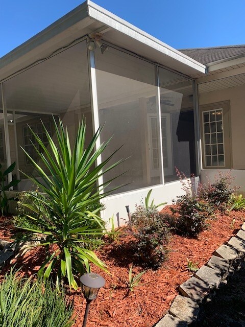 Building Photo - 2186 Heathrow Dr