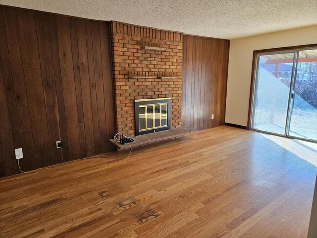 Building Photo - 2425 Emery St