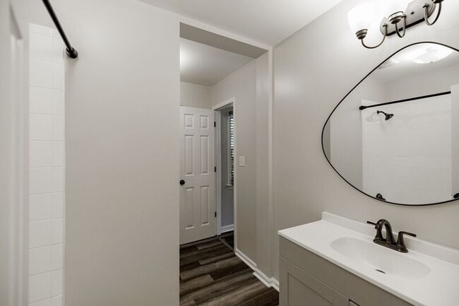 Building Photo - 348 Alberta Dr