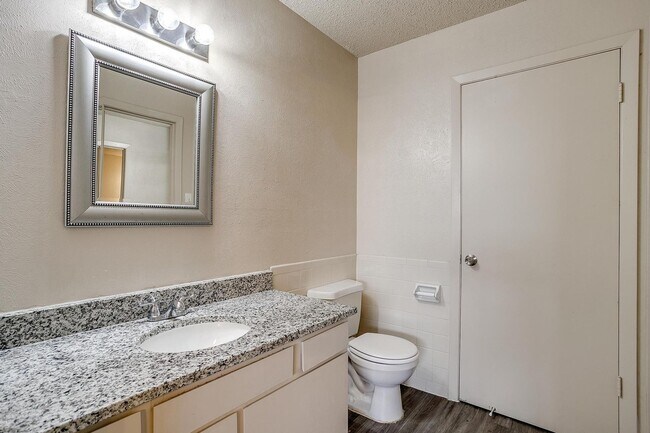 Building Photo - ASK ABOUT OUR HALF OFF FIRST TWO MONTH'S RENT