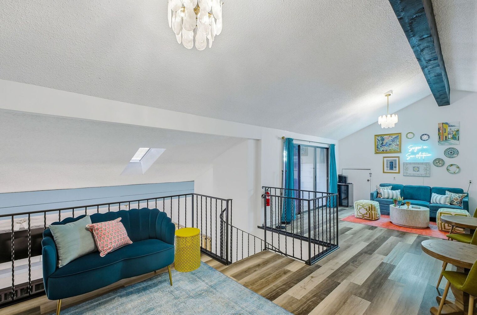 Building Photo - 1818 Moreshead St