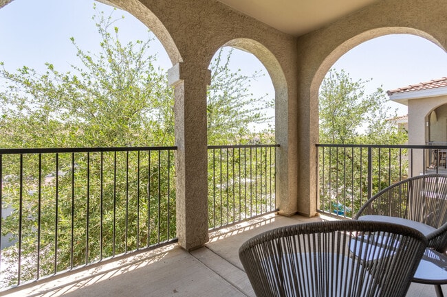 Building Photo - 34807 N 32nd Dr