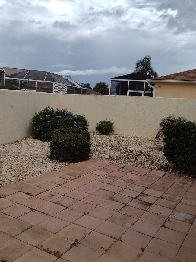 Building Photo - Long Term or Short Term in The Villages