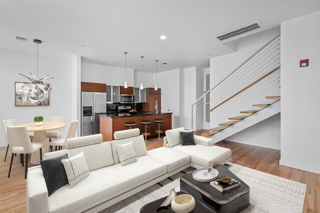 Building Photo - 5712 Winsome Ln