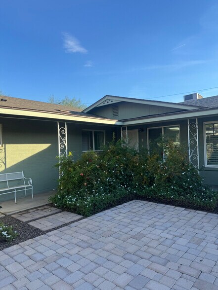 Building Photo - 6234 N 12th Pl