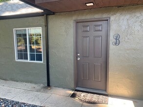 Building Photo - 5333 Rogue River Hwy