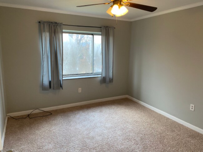 Building Photo - 361 Belmont Dr