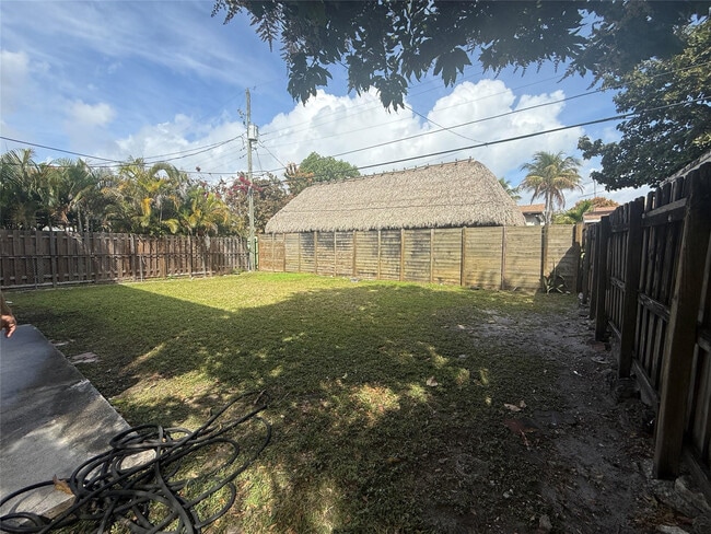 Building Photo - 1853 SW 17th St