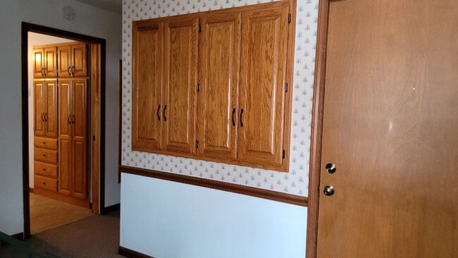 Building Photo - 1703 Lovers Lane Heights