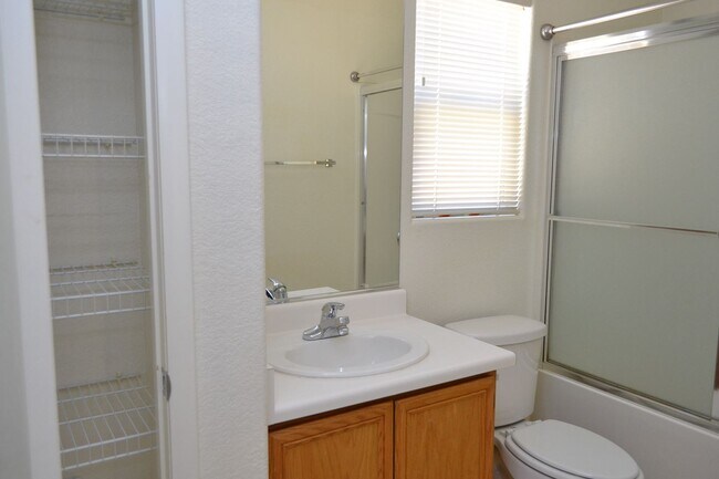 Building Photo - SOUTHWEST - 2 STORY HOME - 89178