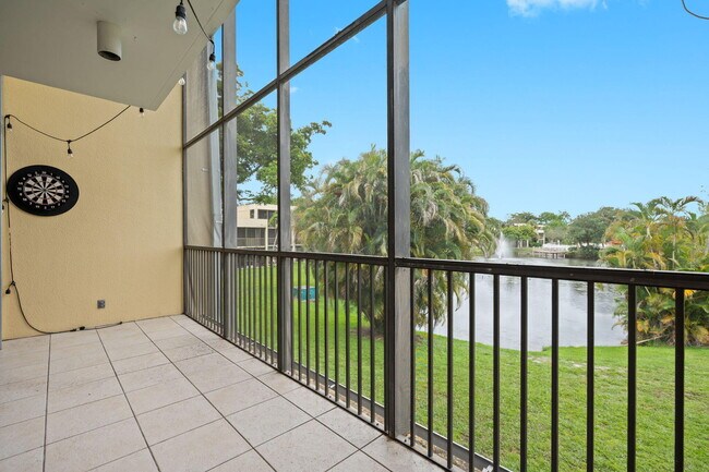 Building Photo - 2800 SW 87th Ave