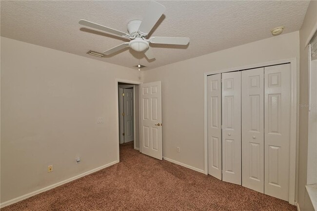 Building Photo - 2730 Retreat View Cir