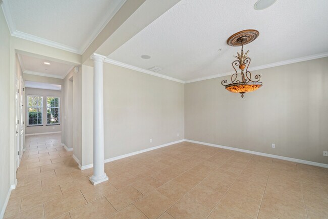 Building Photo - 2911 Upper Park Rd